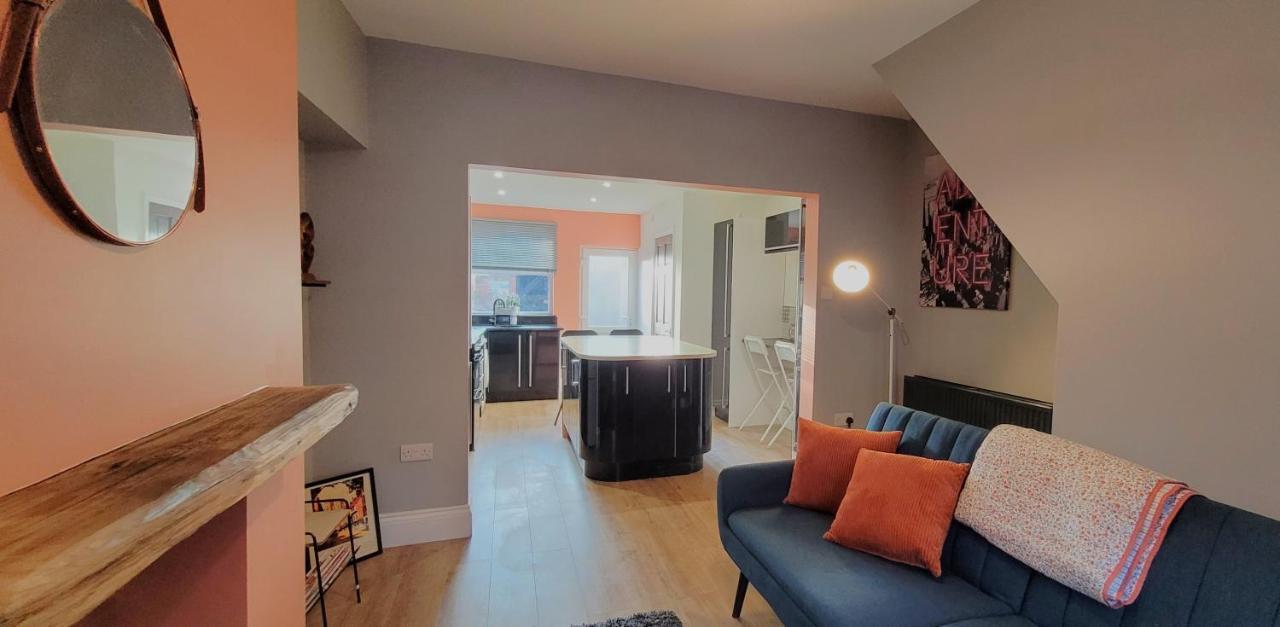 Sutherland St - 2 Bed Home With Free Parking York Exterior photo
